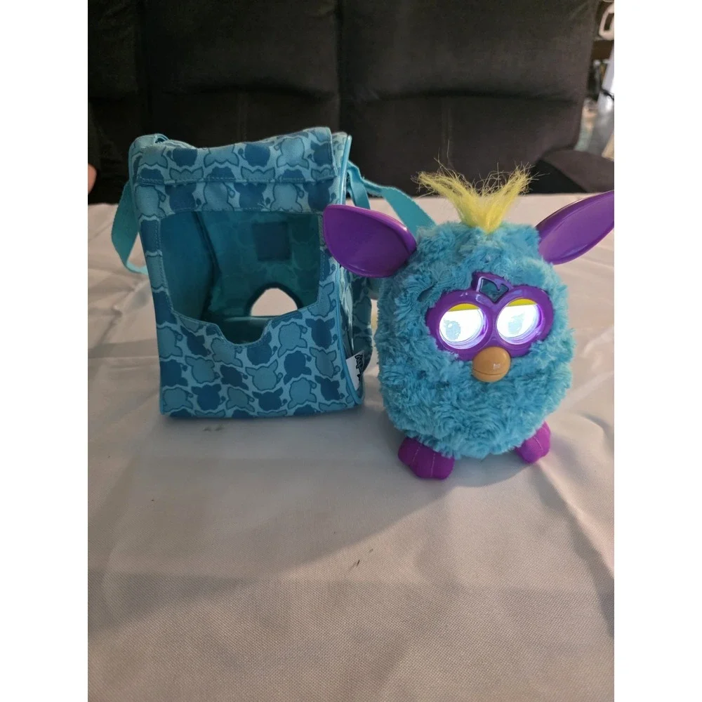 2012 Furby Lagoon Teal Purple - 2nd‎ Gen - Mind Of Its Own